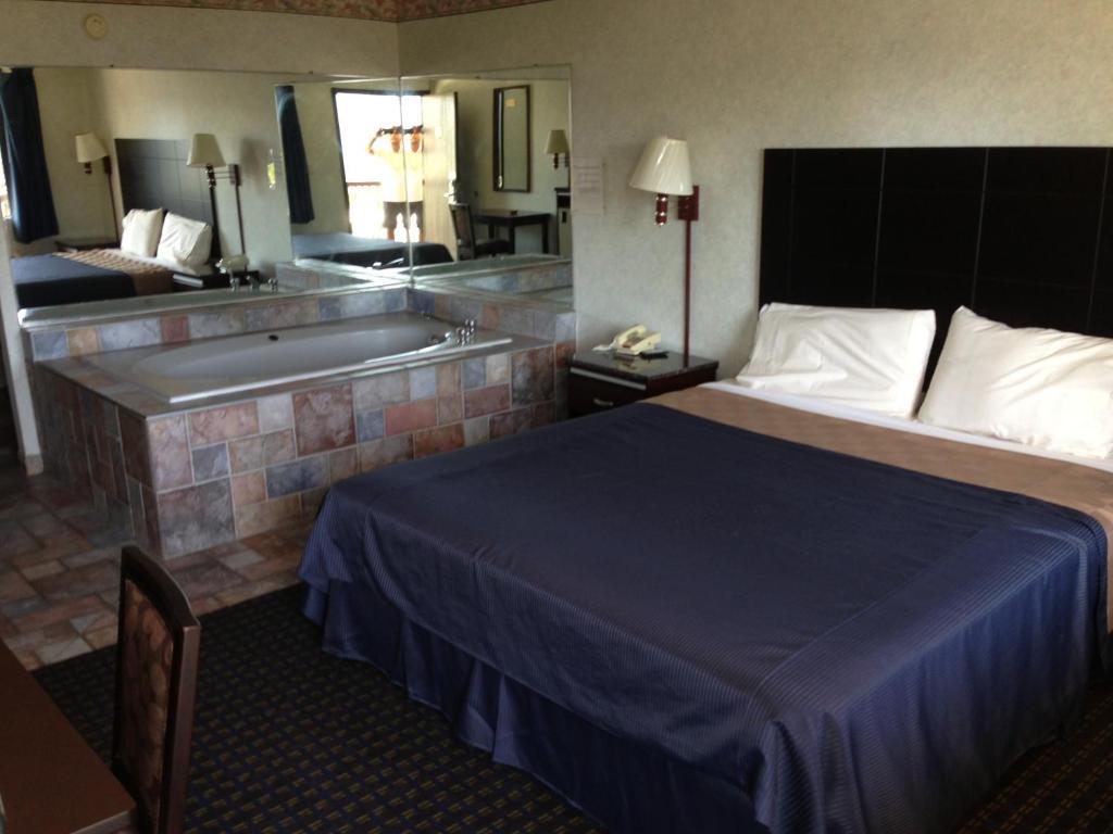 Motel Del Amo 3*