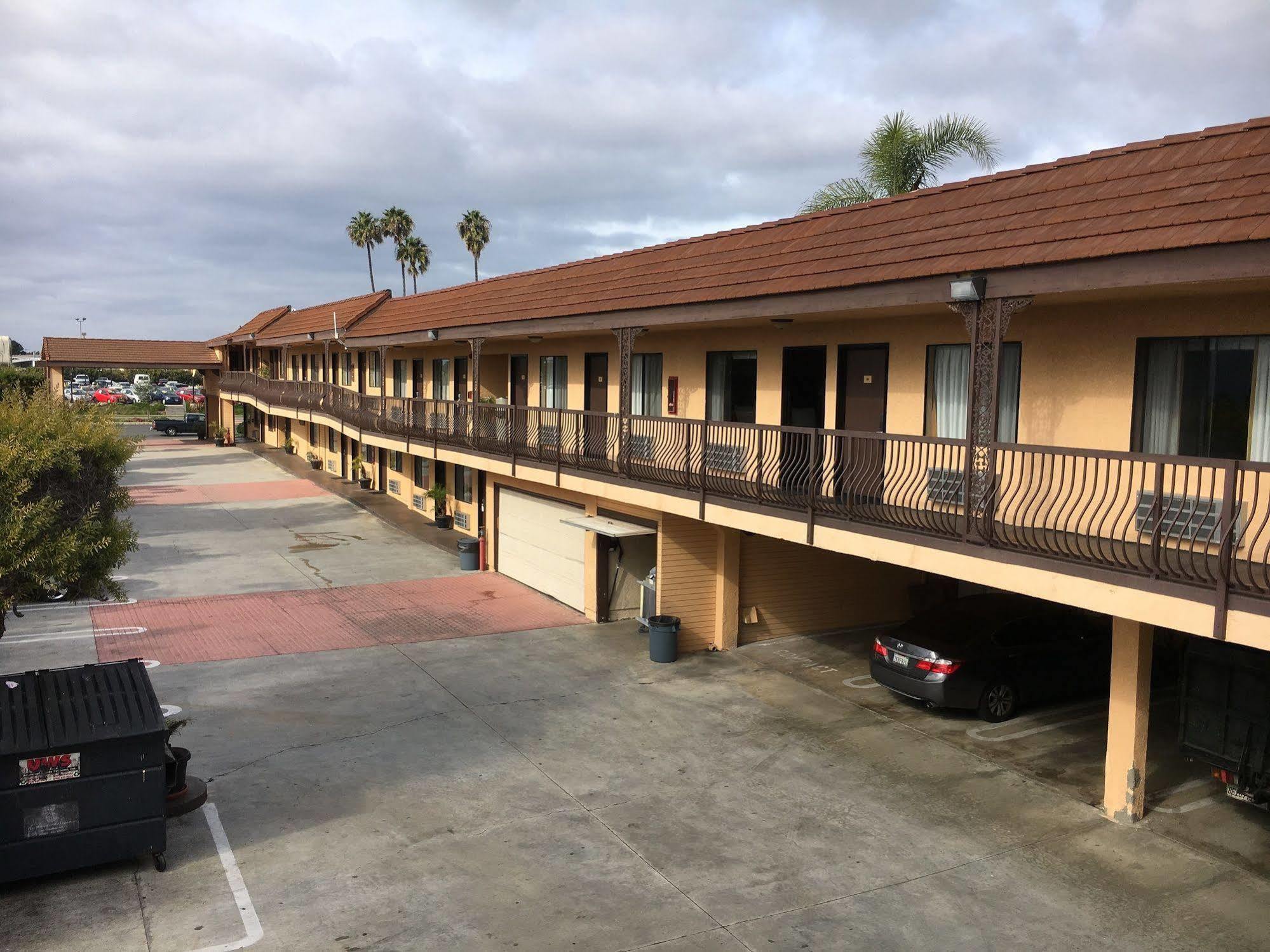 Del Amo